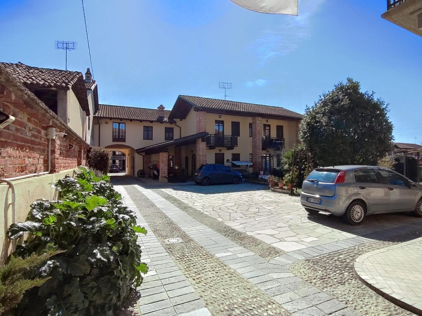 Al Calar Della Sera Sommariva del Bosco Bagian luar foto